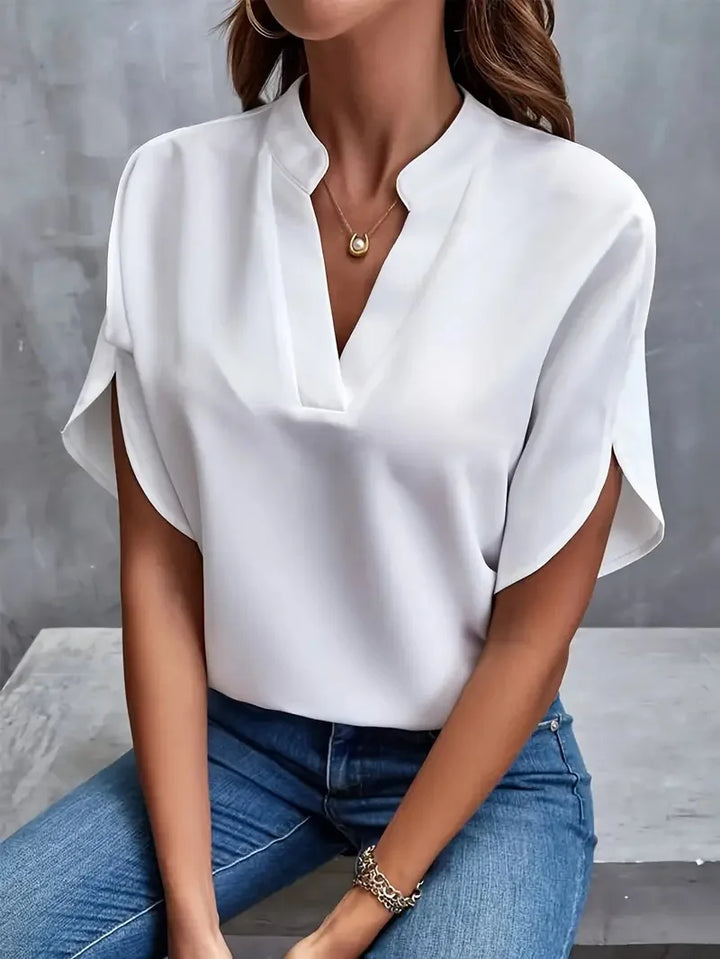 Amarilyn – Relaxed Women’s V-Neck Blouse