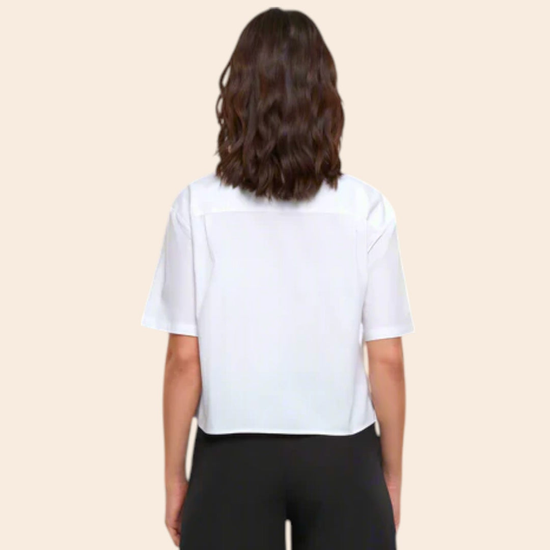 Maisie – Breathable Women’s Slim-Fit Polo Shirt