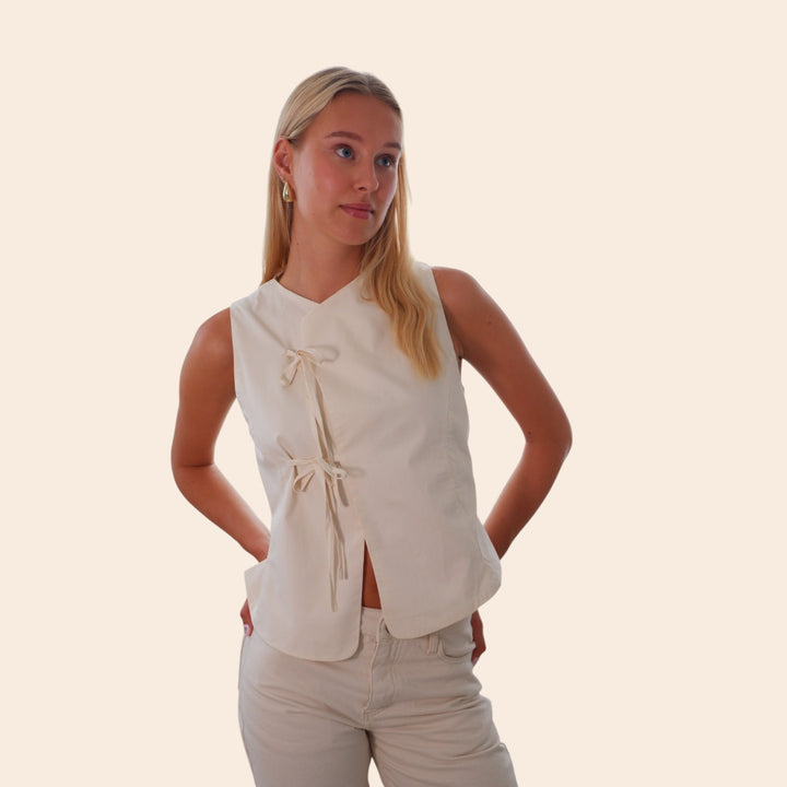 Maiah – Minimalist Women’s Tie-Front Top