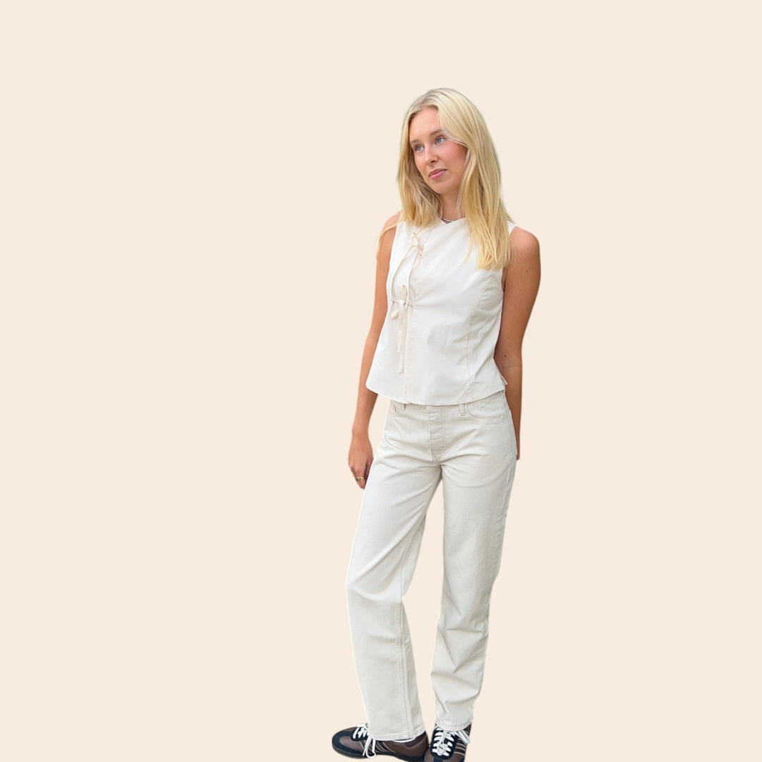 Maiah – Minimalist Women’s Tie-Front Top