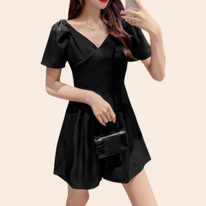 Mollly – Puff-Sleeve Women’s One-Piece Summer Romper