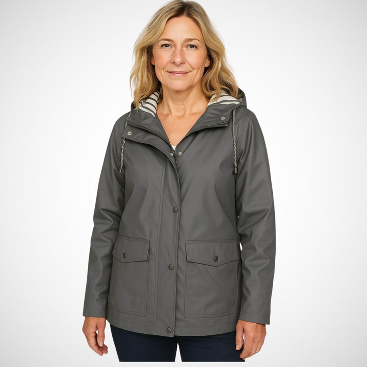 Ruvie – Lightweight Women’s Water-Resistant Jacket