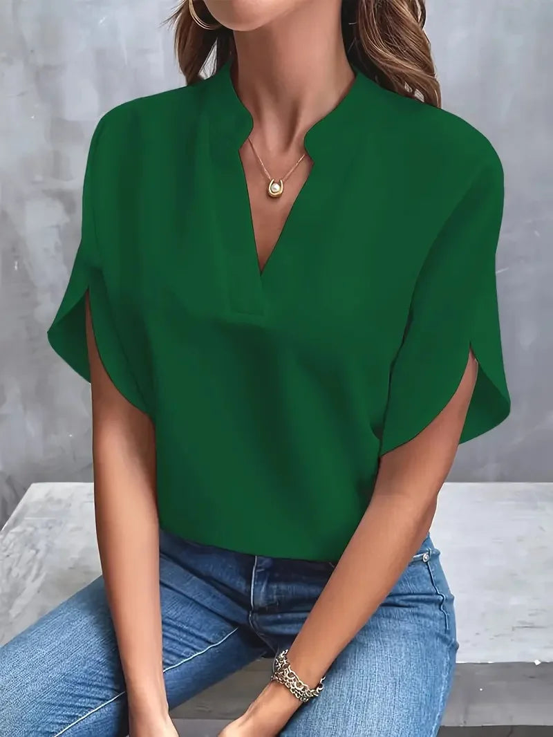 Amarilyn – Relaxed Women’s V-Neck Blouse