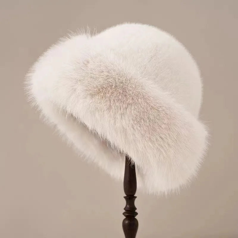 Madelane – Women’s Faux Fur Winter Hat