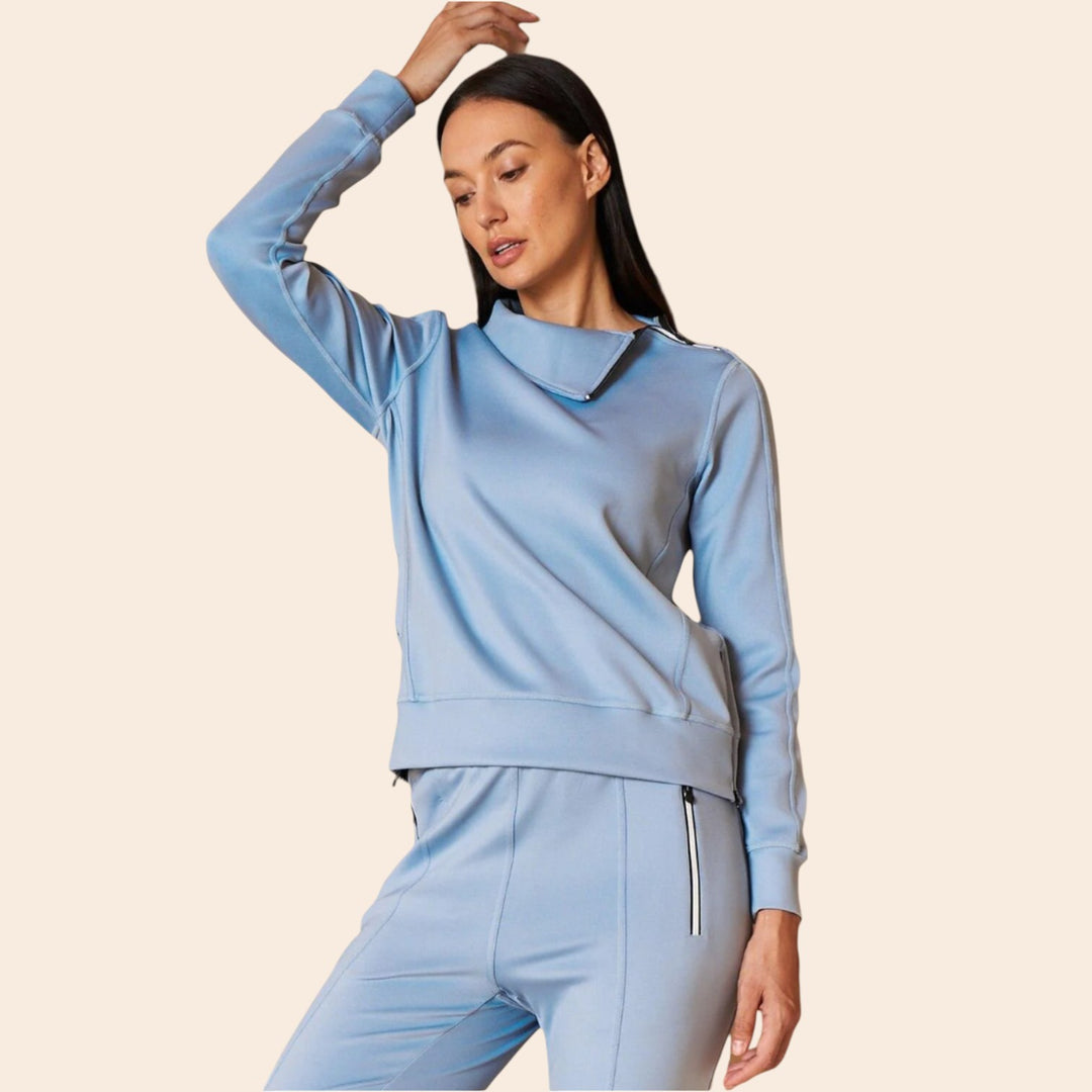 Lalaine – Irregular-Collar Women’s Golf Pullover & Pant Set